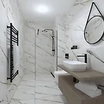 Jezerní Apartmány&penzion Wellness 3*