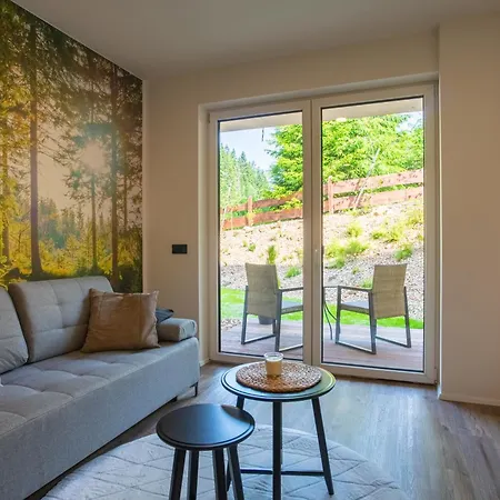Aparthotel Jezerní 3*