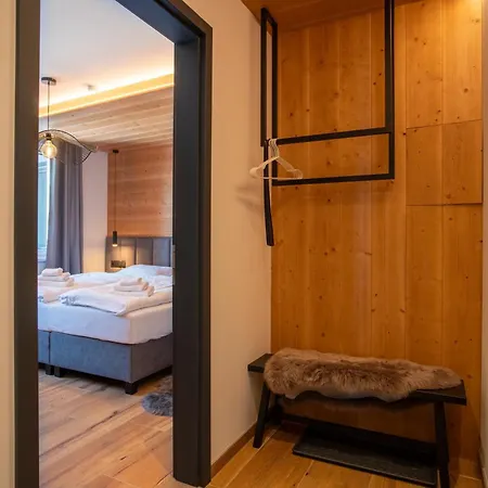 Jezerní Rezidence Apart-hotel 3*