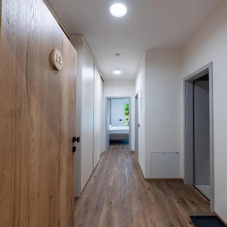 Aparthotel Jezerni & Wellness